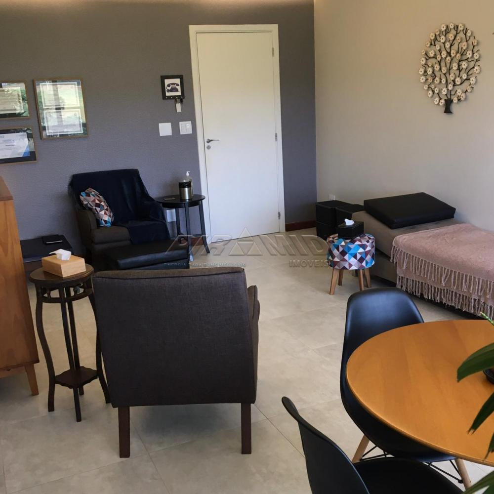 Alugar Comercial / Sala em Ribeir&atilde;o Preto R$ 1.700,00 - Foto 4