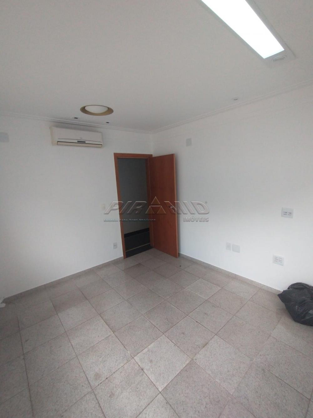 Alugar Comercial / Sala em Ribeir&atilde;o Preto R$ 2.200,00 - Foto 3
