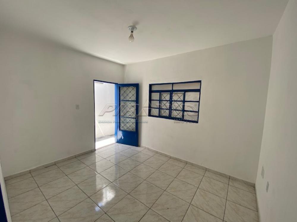Alugar Casa / Padr&atilde;o em Ribeir&atilde;o Preto R$ 1.500,00 - Foto 4