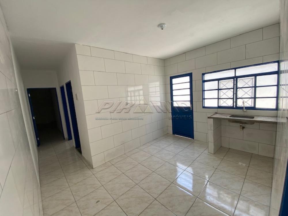 Alugar Casa / Padr&atilde;o em Ribeir&atilde;o Preto R$ 1.500,00 - Foto 9