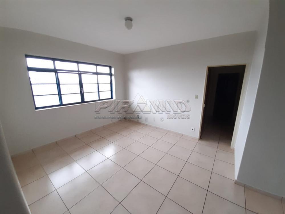 Alugar Apartamento / Padr&atilde;o em Ribeir&atilde;o Preto R$ 1.100,00 - Foto 3