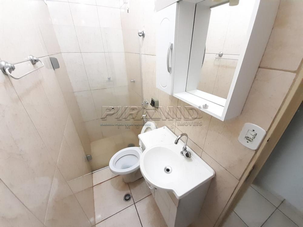 Alugar Apartamento / Padr&atilde;o em Ribeir&atilde;o Preto R$ 1.100,00 - Foto 4