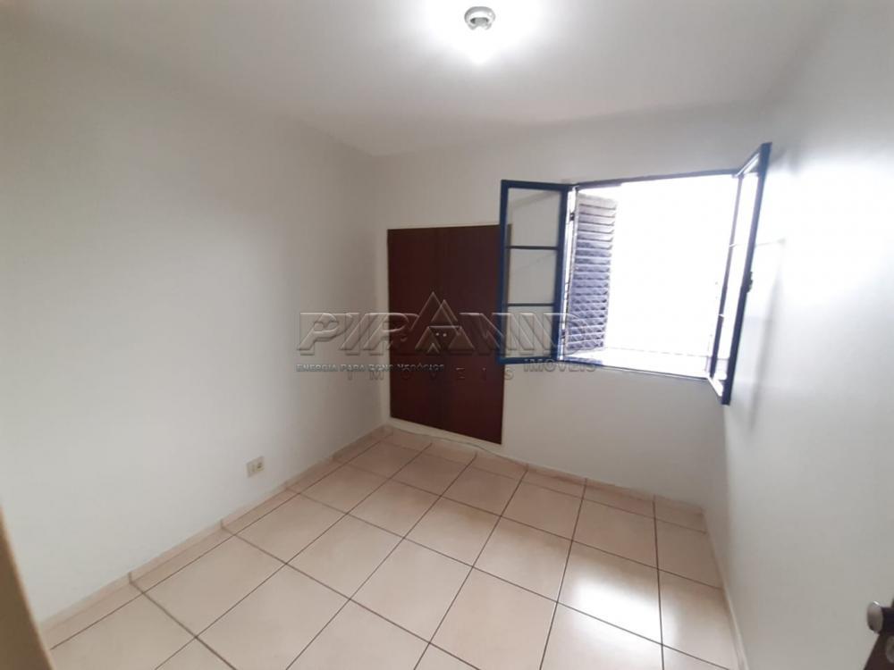 Alugar Apartamento / Padr&atilde;o em Ribeir&atilde;o Preto R$ 1.100,00 - Foto 14
