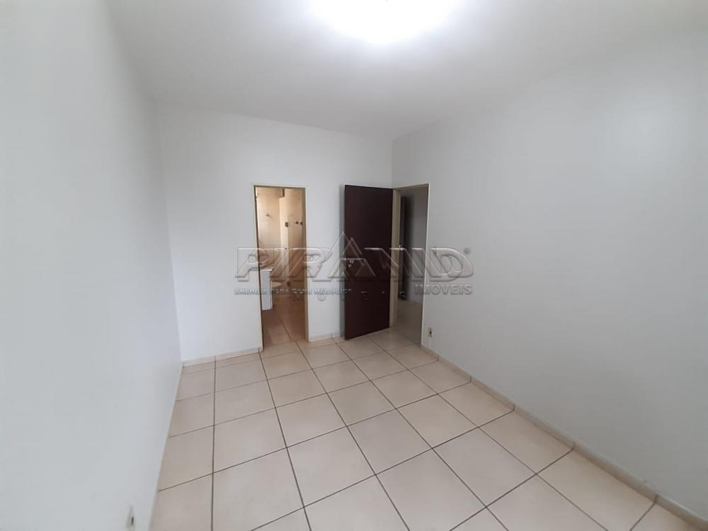Alugar Apartamento / Padr&atilde;o em Ribeir&atilde;o Preto R$ 1.100,00 - Foto 17
