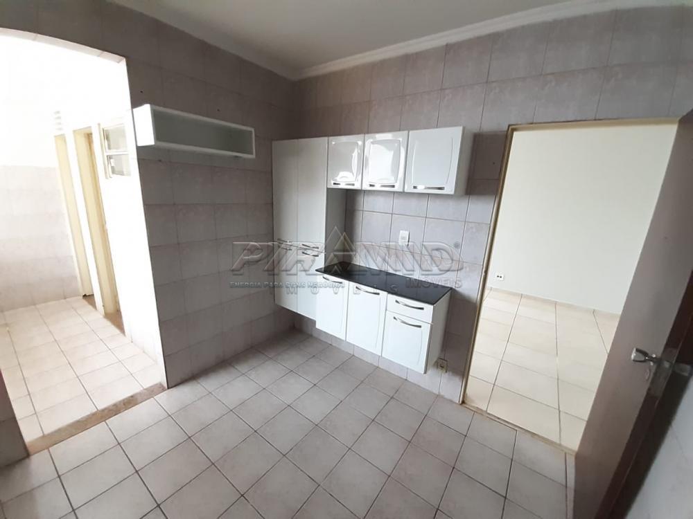 Alugar Apartamento / Padr&atilde;o em Ribeir&atilde;o Preto R$ 1.100,00 - Foto 22