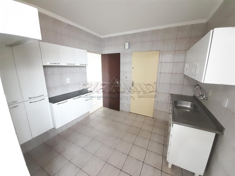 Alugar Apartamento / Padr&atilde;o em Ribeir&atilde;o Preto R$ 1.100,00 - Foto 23