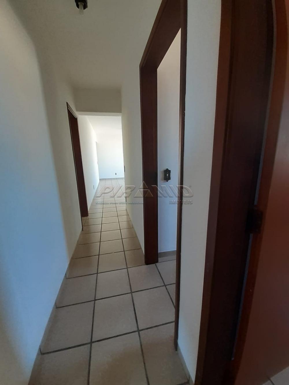 Alugar Apartamento / Padr&atilde;o em Ribeir&atilde;o Preto R$ 1.800,00 - Foto 11