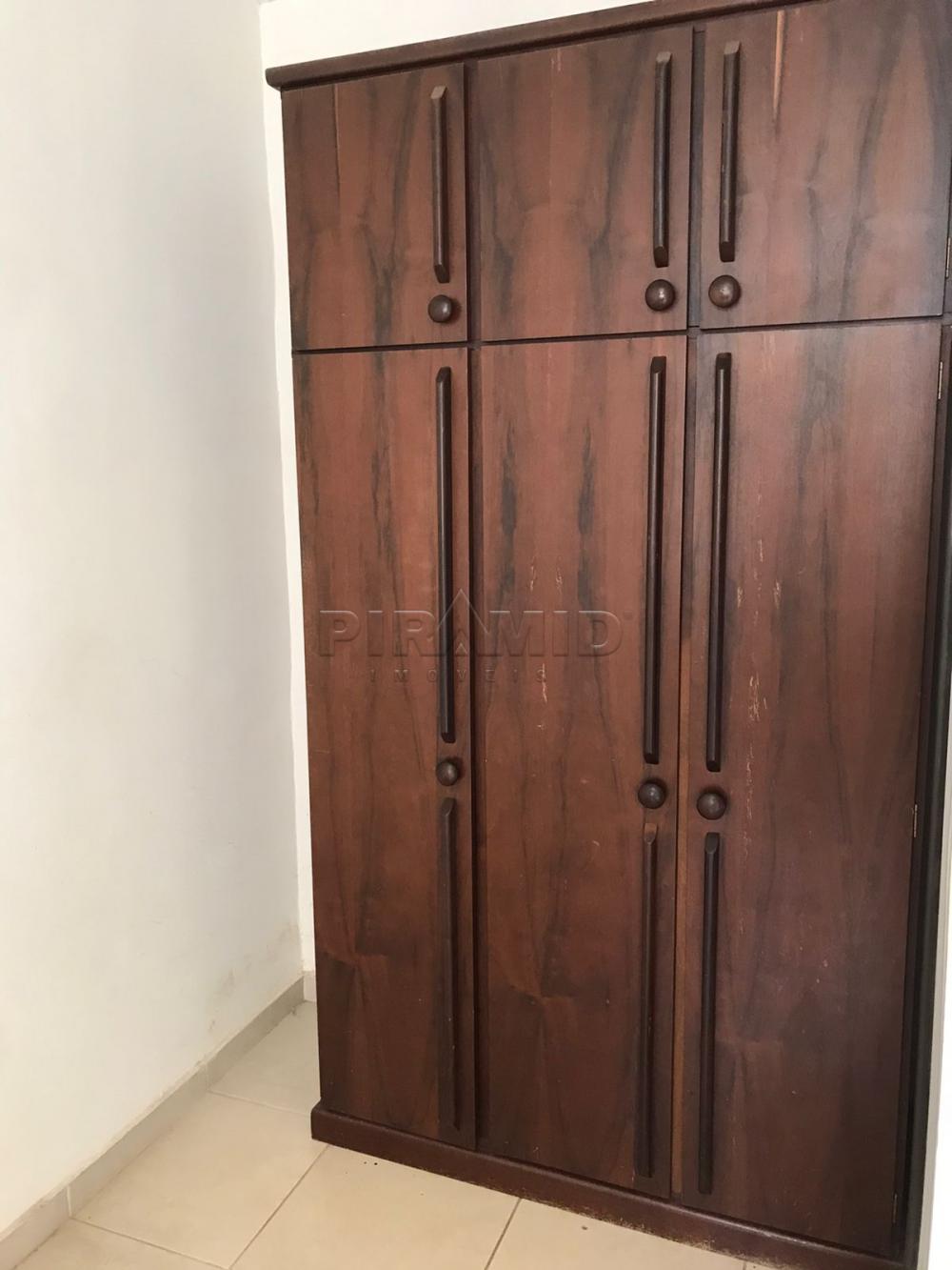 Alugar Apartamento / Padr&atilde;o em Ribeir&atilde;o Preto R$ 1.300,00 - Foto 5