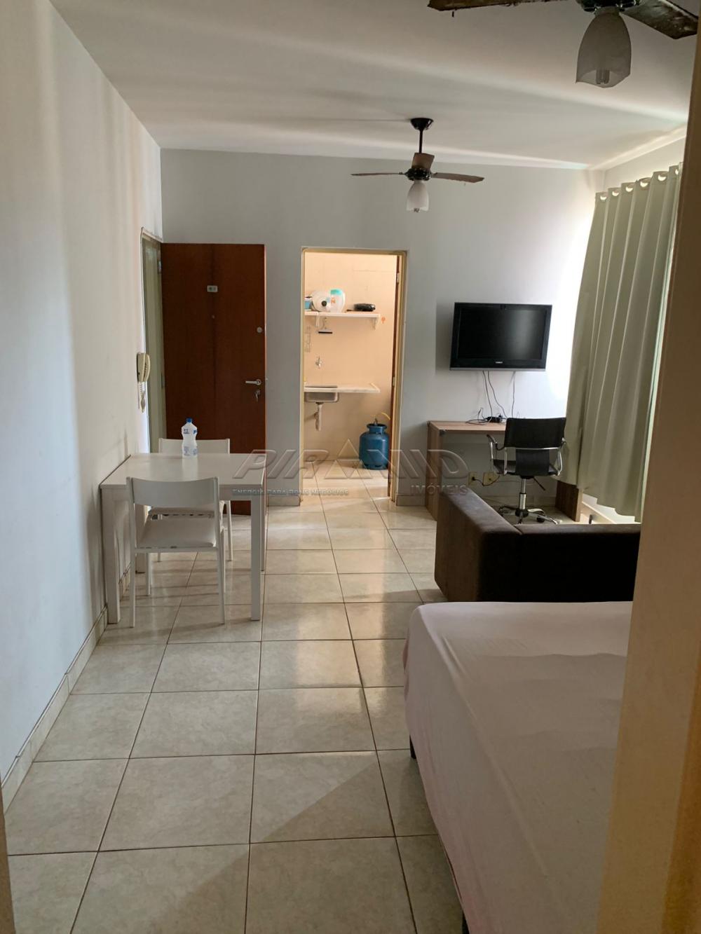 Alugar Apartamento / Kitchnet em Ribeir&atilde;o Preto R$ 1.700,00 - Foto 2