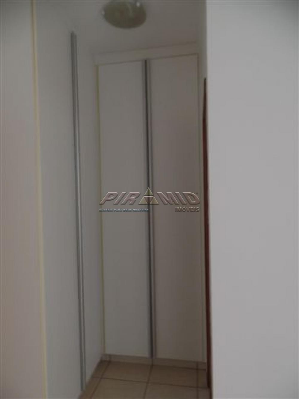 Alugar Apartamento / Padr&atilde;o em Ribeir&atilde;o Preto R$ 1.800,00 - Foto 11