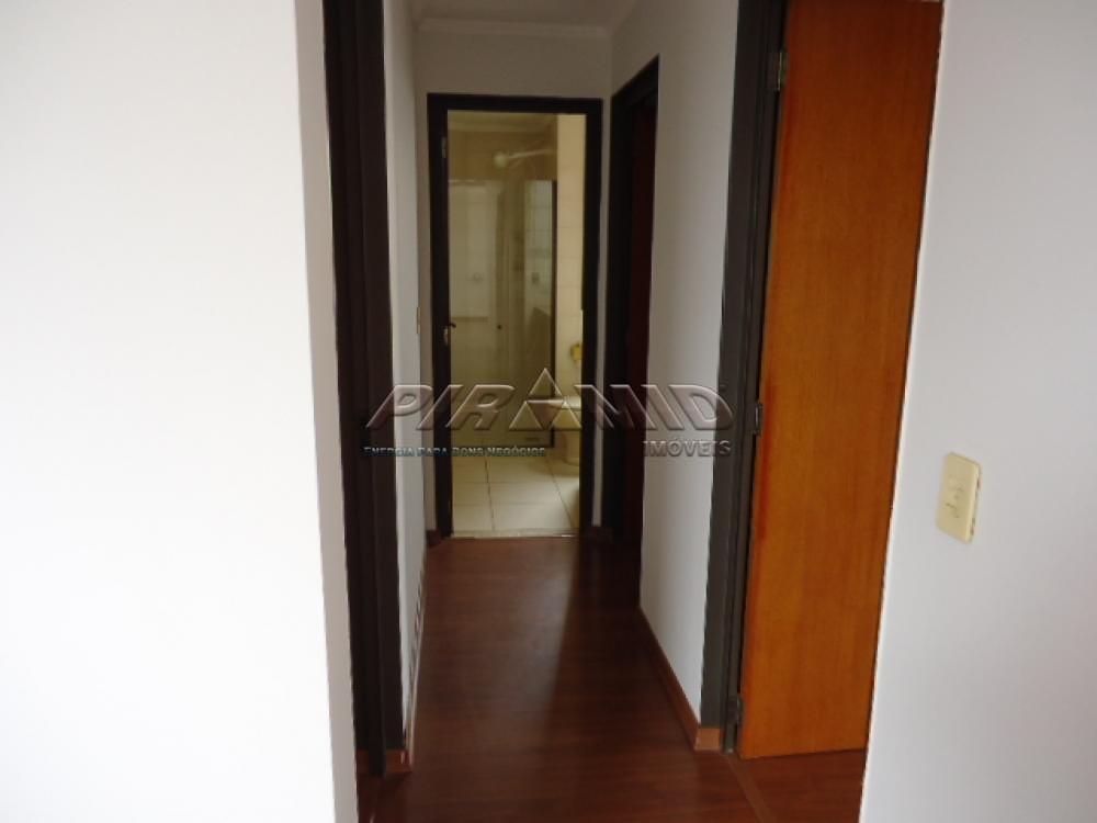 Alugar Apartamento / Padr&atilde;o em Ribeir&atilde;o Preto R$ 1.400,00 - Foto 4
