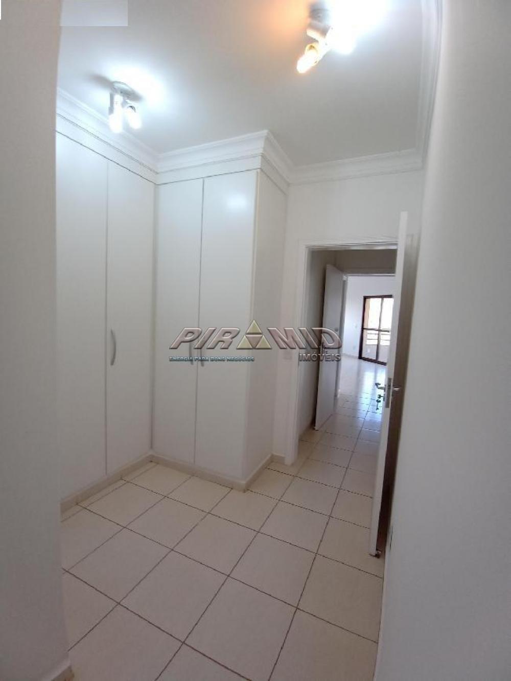 Alugar Apartamento / Padr&atilde;o em Ribeir&atilde;o Preto R$ 1.300,00 - Foto 13