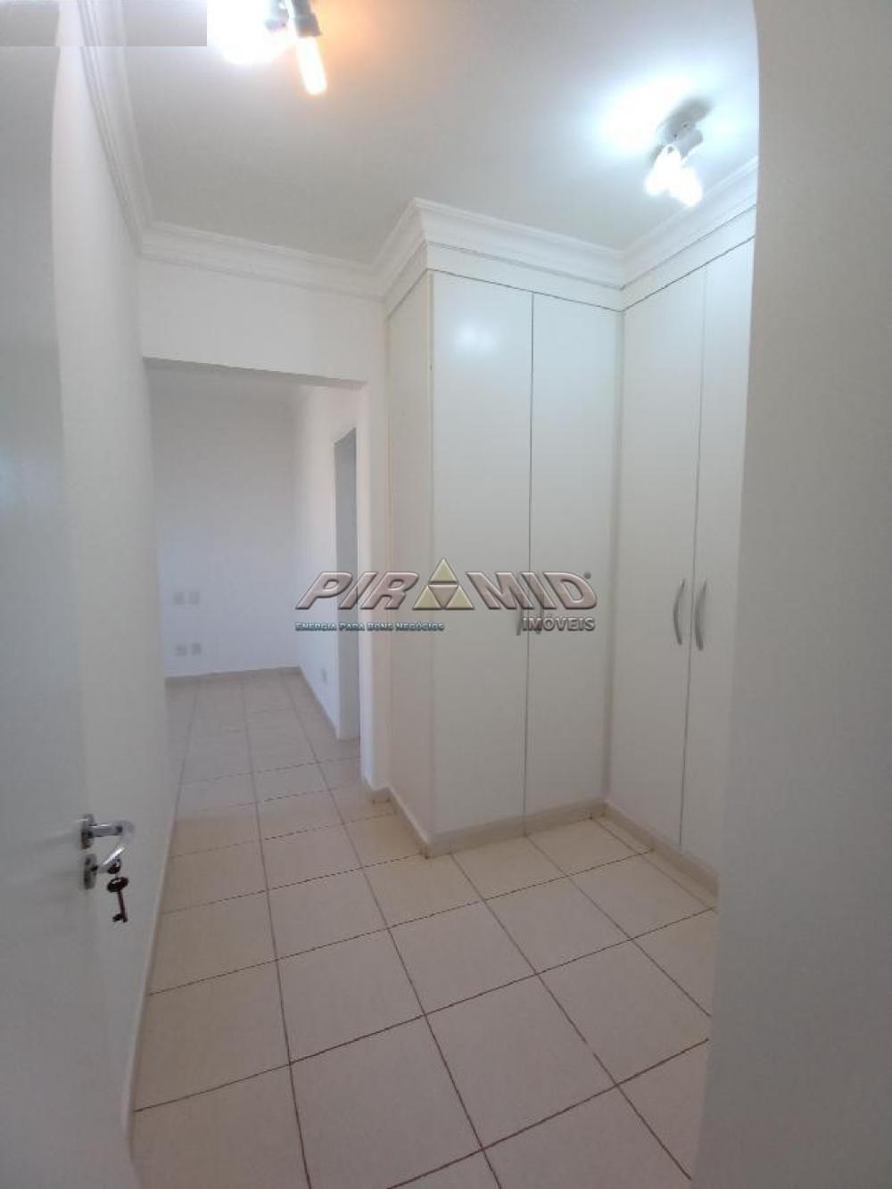 Alugar Apartamento / Padr&atilde;o em Ribeir&atilde;o Preto R$ 1.300,00 - Foto 16