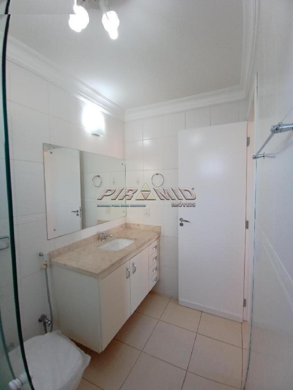 Alugar Apartamento / Padr&atilde;o em Ribeir&atilde;o Preto R$ 1.300,00 - Foto 17