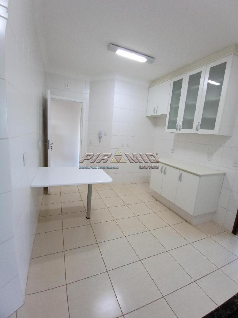 Alugar Apartamento / Padr&atilde;o em Ribeir&atilde;o Preto R$ 1.300,00 - Foto 19