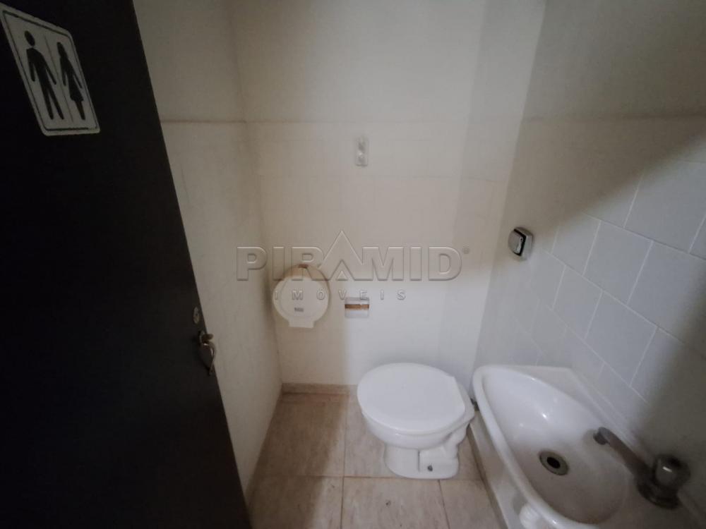 Alugar Apartamento / Padr&atilde;o em Ribeir&atilde;o Preto R$ 1.600,00 - Foto 2
