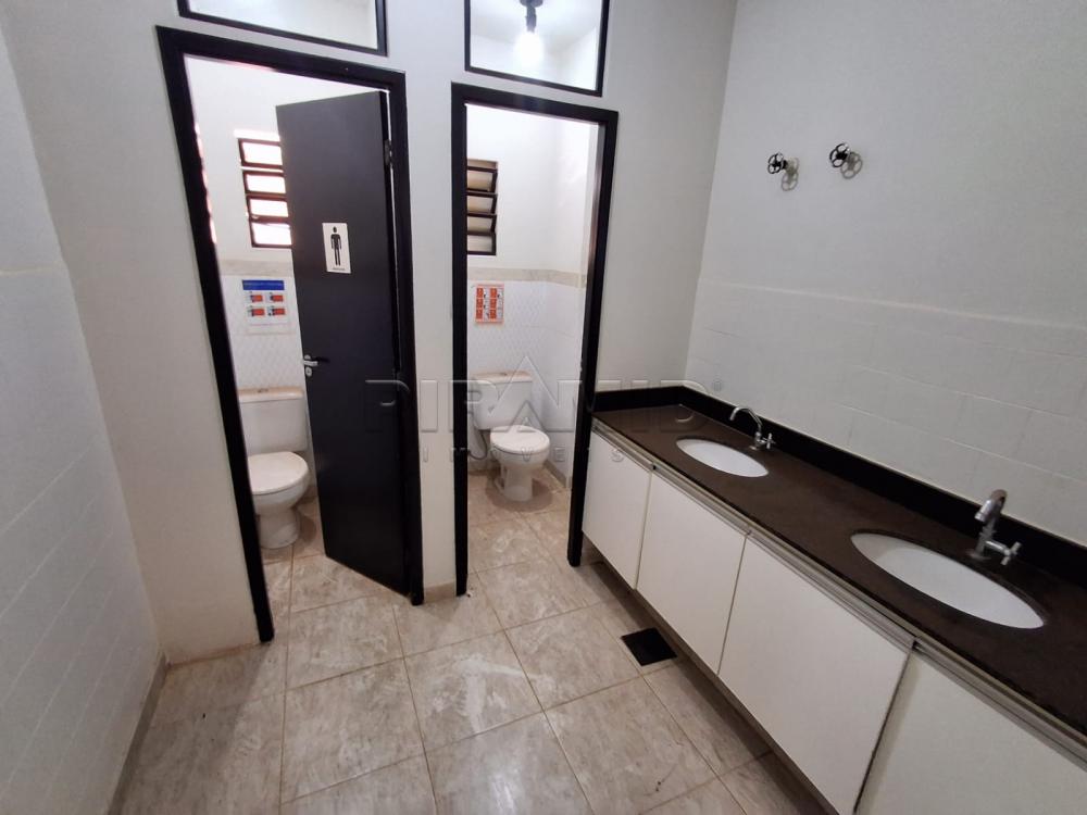 Alugar Apartamento / Padr&atilde;o em Ribeir&atilde;o Preto R$ 1.600,00 - Foto 4