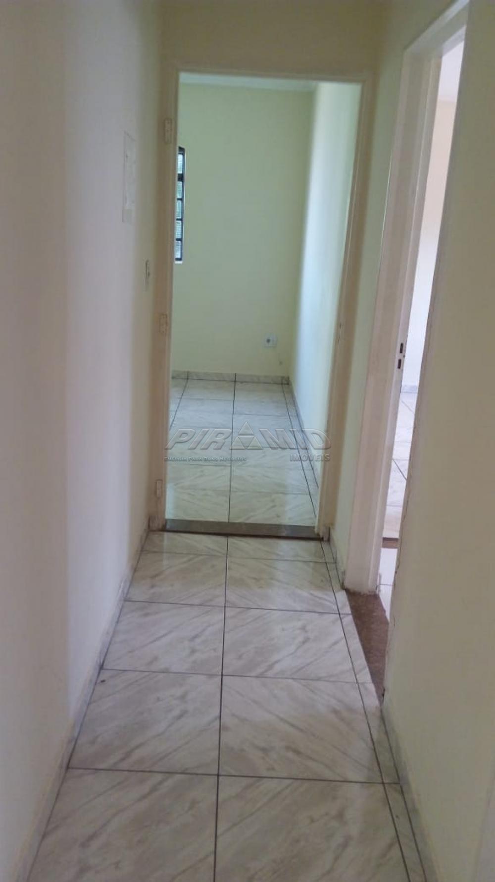 Alugar Apartamento / Padr&atilde;o em Ribeir&atilde;o Preto R$ 1.200,00 - Foto 2