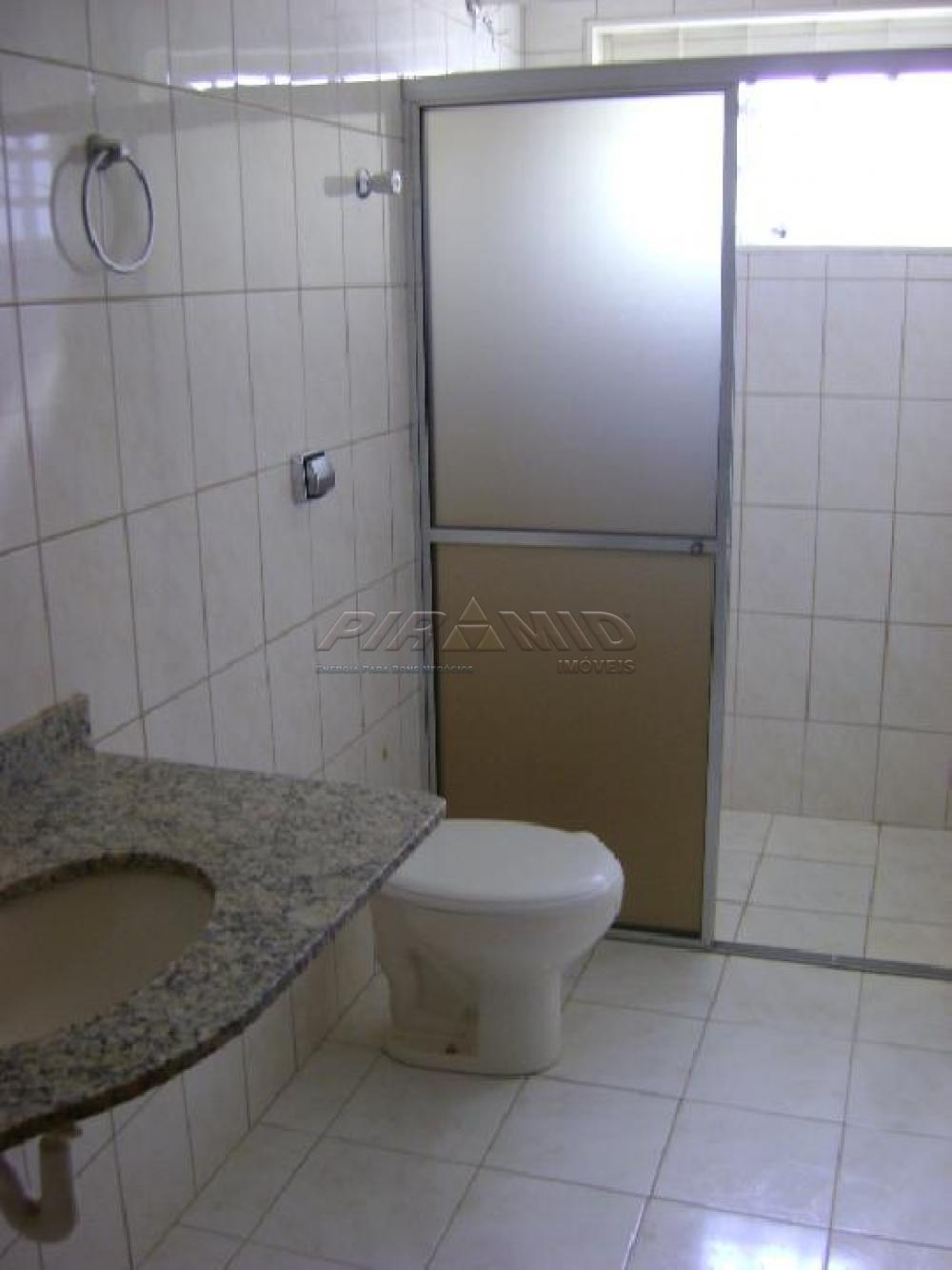 Alugar Casa / Padr&atilde;o em Ribeir&atilde;o Preto R$ 1.300,00 - Foto 5