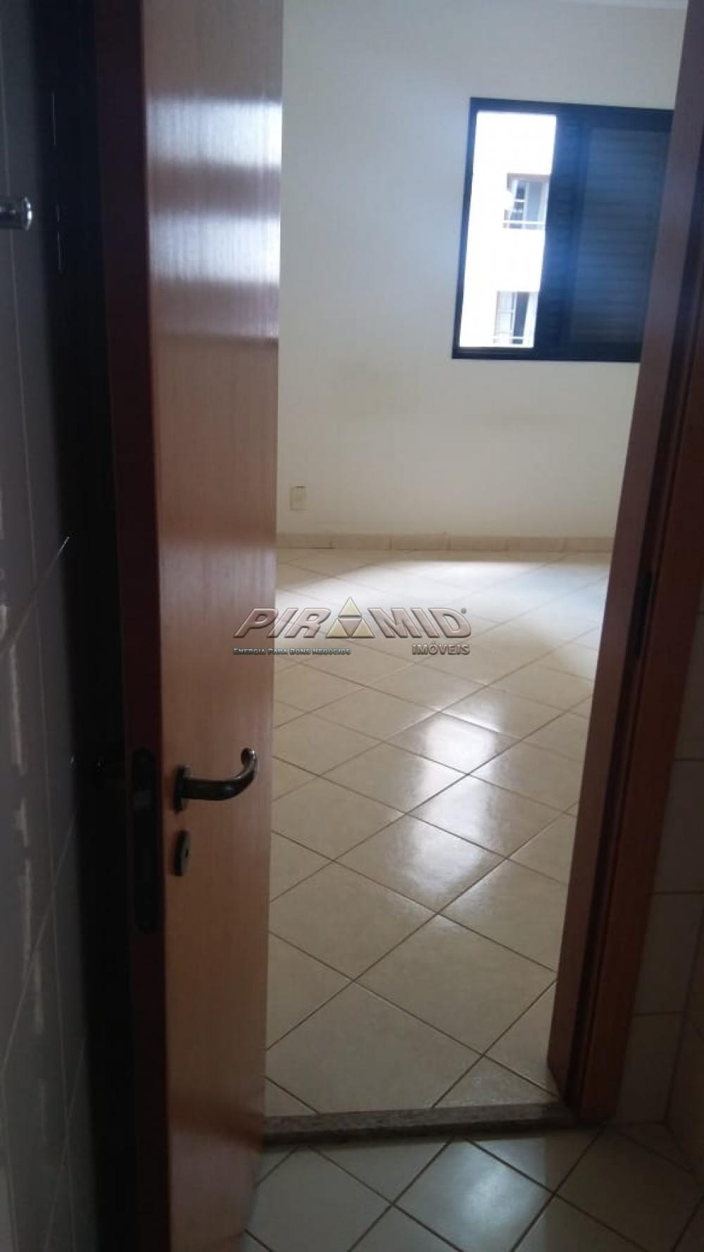 Alugar Apartamento / Padr&atilde;o em Ribeir&atilde;o Preto R$ 2.500,00 - Foto 13