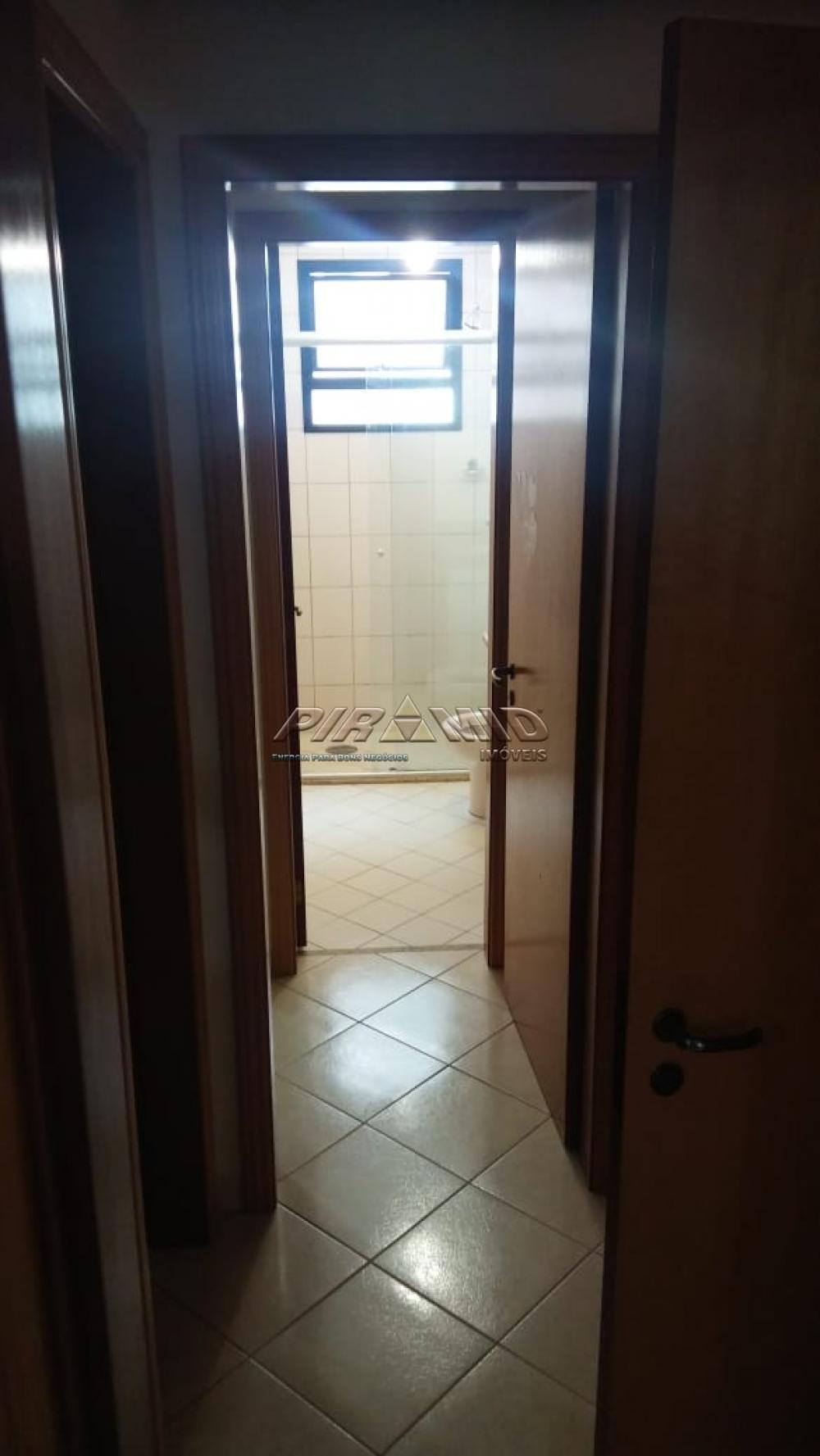 Alugar Apartamento / Padr&atilde;o em Ribeir&atilde;o Preto R$ 2.500,00 - Foto 14