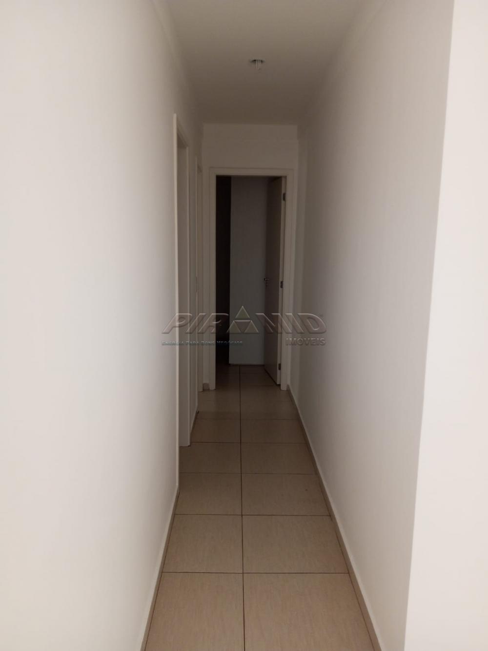 Alugar Apartamento / Padr&atilde;o em Ribeir&atilde;o Preto R$ 1.243,00 - Foto 2