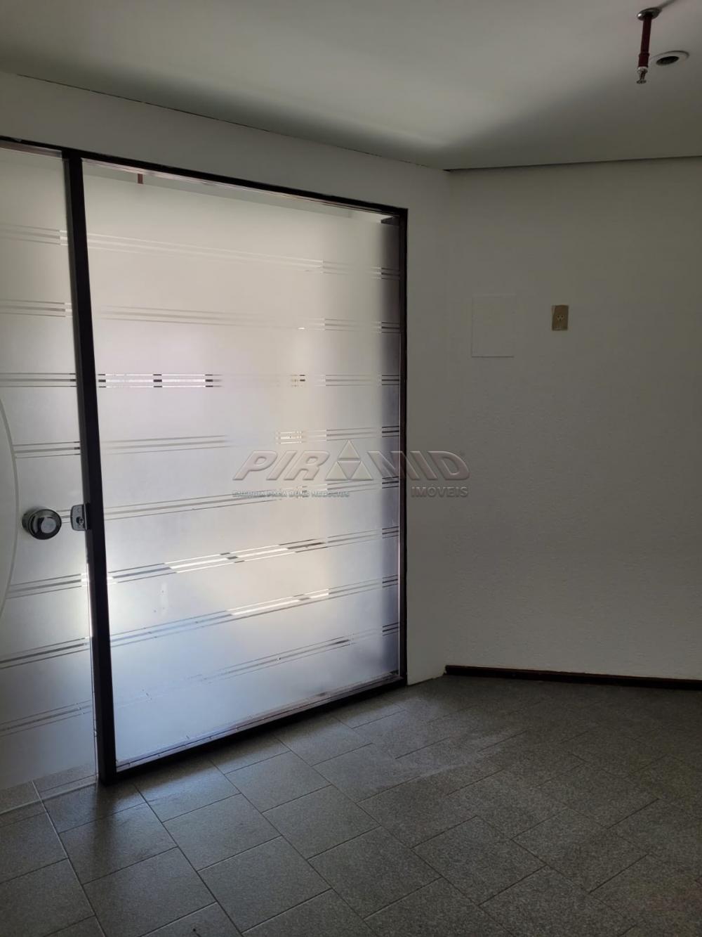 Alugar Comercial / Sala em Ribeir&atilde;o Preto R$ 1.000,00 - Foto 2