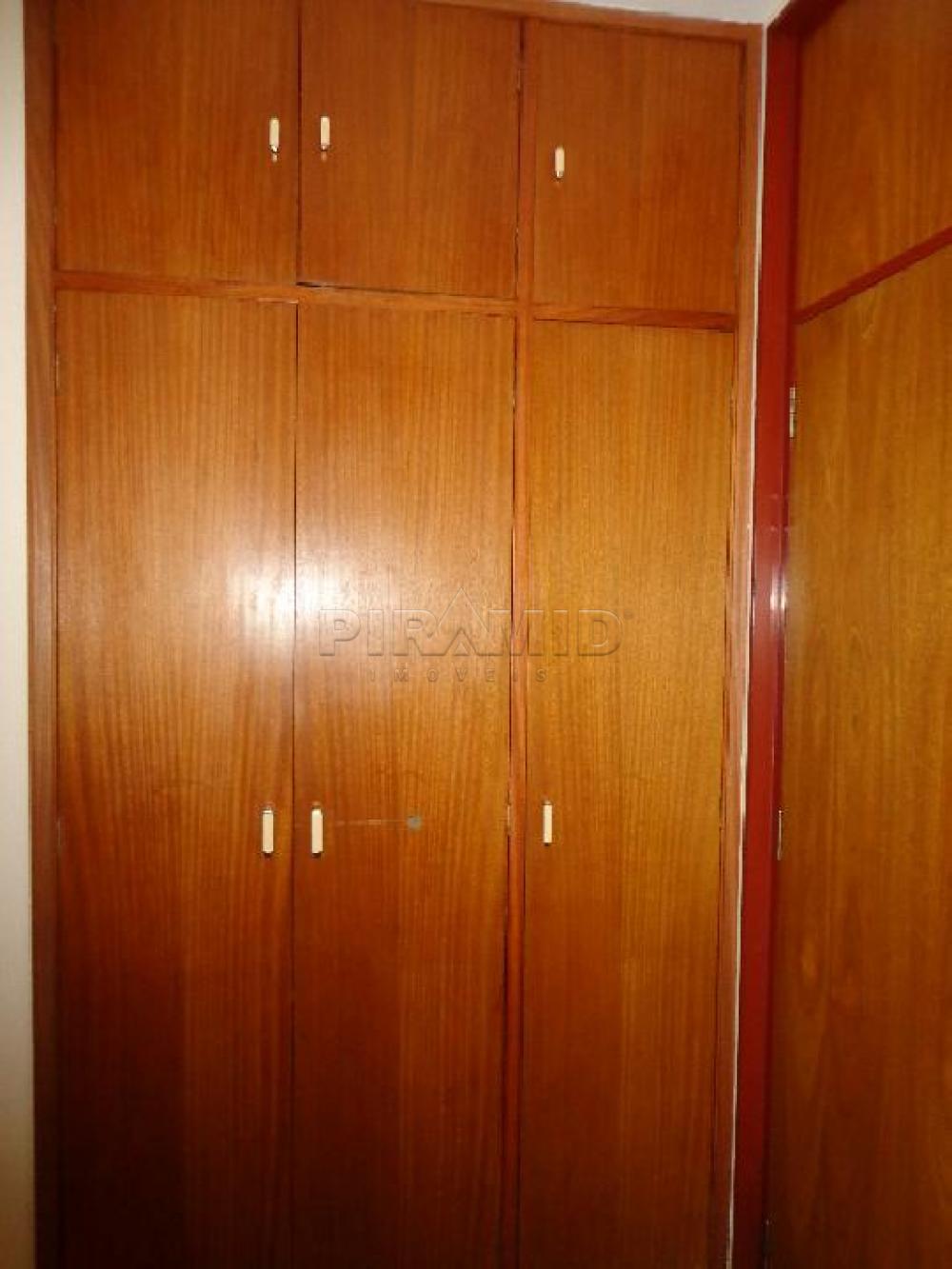 Alugar Apartamento / Padr&atilde;o em Ribeir&atilde;o Preto R$ 1.200,00 - Foto 5