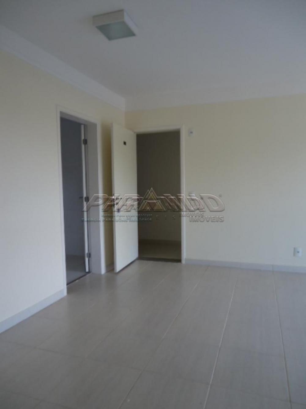 Alugar Apartamento / Padr&atilde;o em Ribeir&atilde;o Preto R$ 2.350,00 - Foto 3