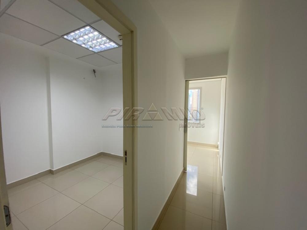 Alugar Comercial / Sala em Ribeir&atilde;o Preto R$ 3.200,00 - Foto 2