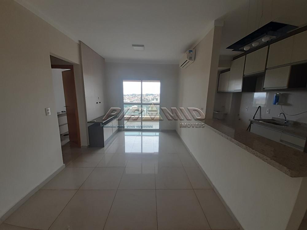 Alugar Apartamento / Padr&atilde;o em Ribeir&atilde;o Preto R$ 1.800,00 - Foto 1