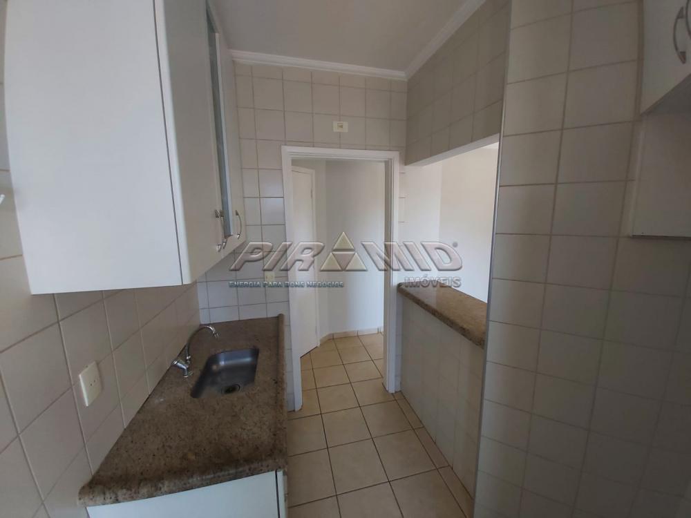 Alugar Apartamento / Padr&atilde;o em Ribeir&atilde;o Preto R$ 1.350,00 - Foto 10