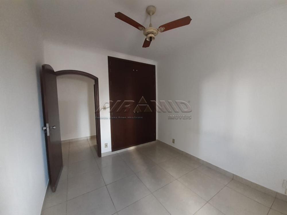 Alugar Apartamento / Padr&atilde;o em Ribeir&atilde;o Preto R$ 1.100,00 - Foto 5