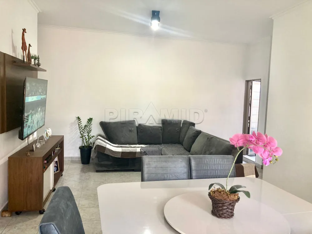 Alugar Apartamento / Padr&atilde;o em Ribeir&atilde;o Preto R$ 820,00 - Foto 1