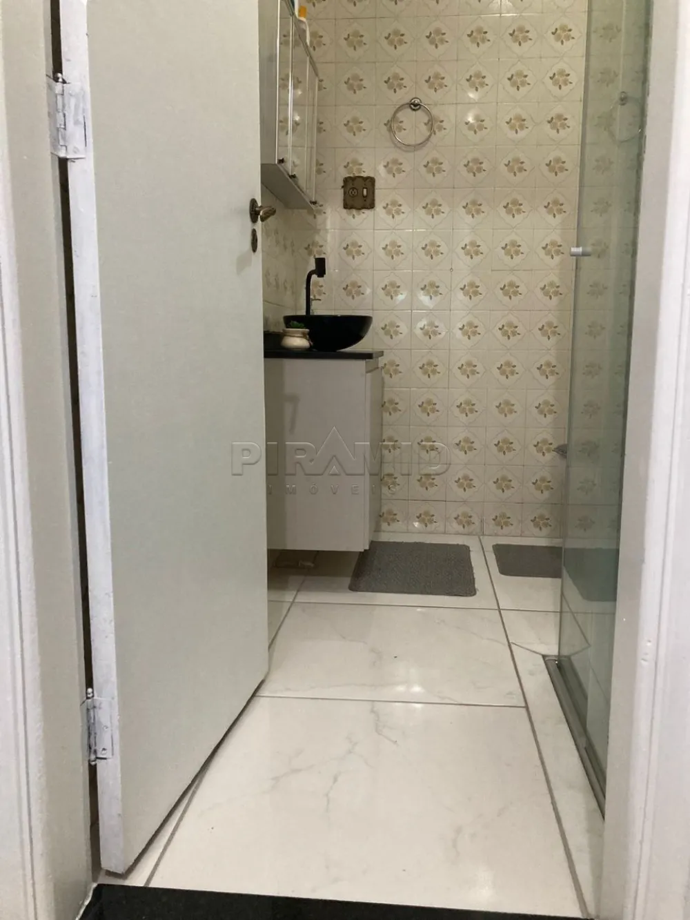 Alugar Apartamento / Padr&atilde;o em Ribeir&atilde;o Preto R$ 820,00 - Foto 14