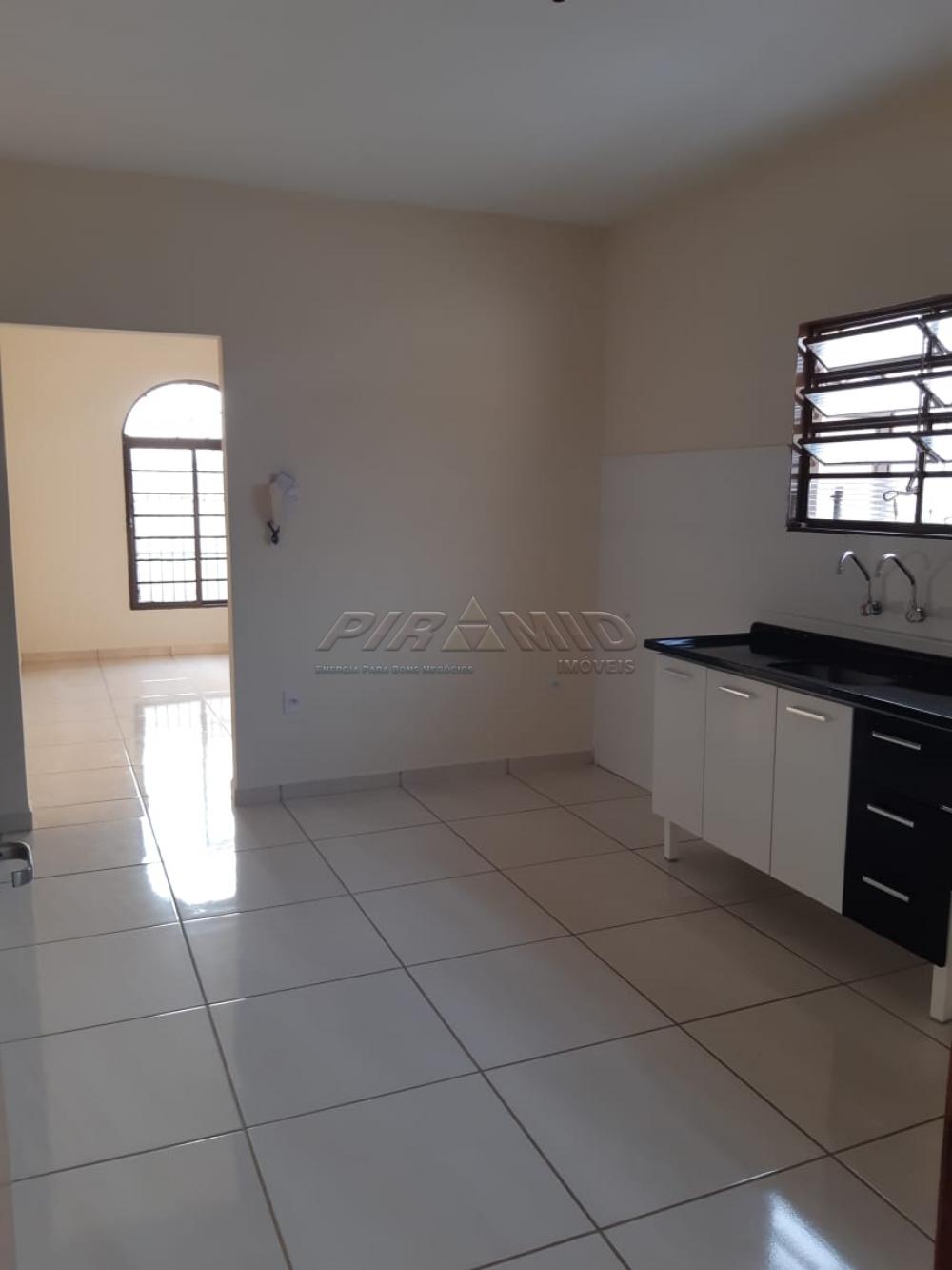 Alugar Casa / Padr&atilde;o em Ribeir&atilde;o Preto R$ 1.000,00 - Foto 14