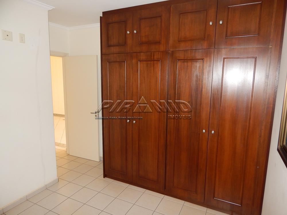 Alugar Apartamento / Padr&atilde;o em Ribeir&atilde;o Preto R$ 2.000,00 - Foto 4