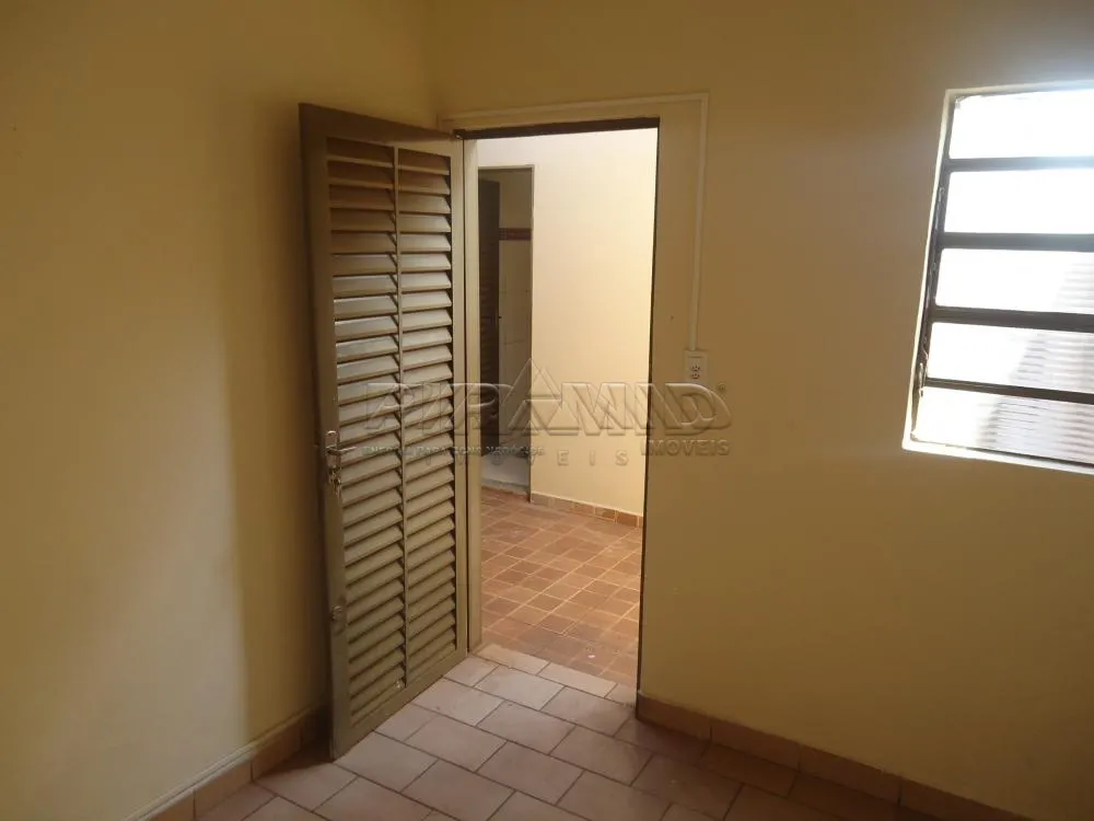 Alugar Casa / Padr&atilde;o em Ribeir&atilde;o Preto R$ 1.100,00 - Foto 11
