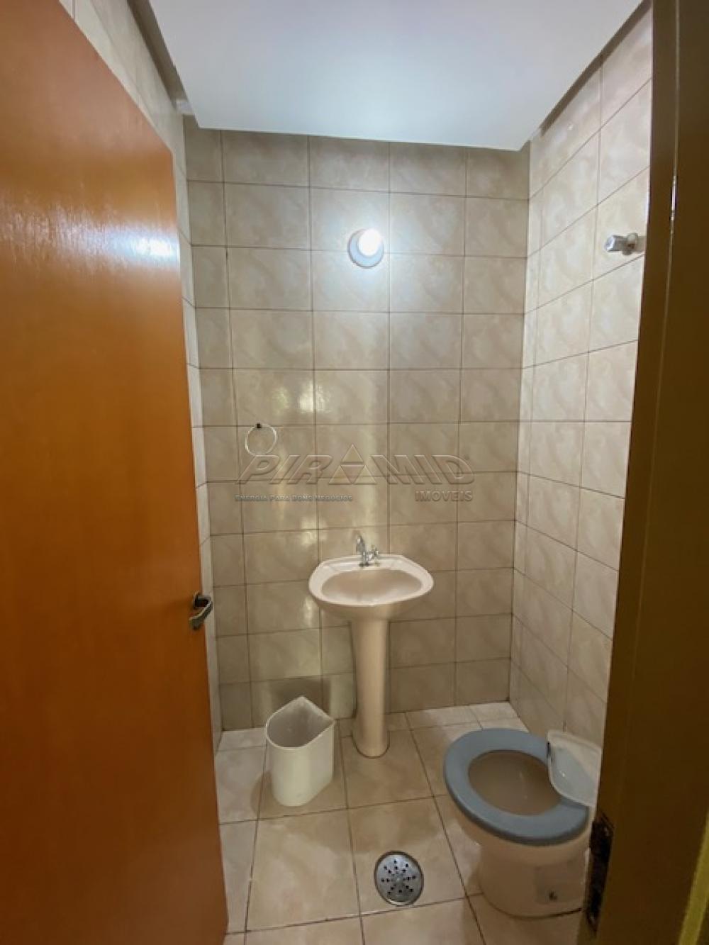 Alugar Casa / Padr&atilde;o em Ribeir&atilde;o Preto R$ 1.350,00 - Foto 4