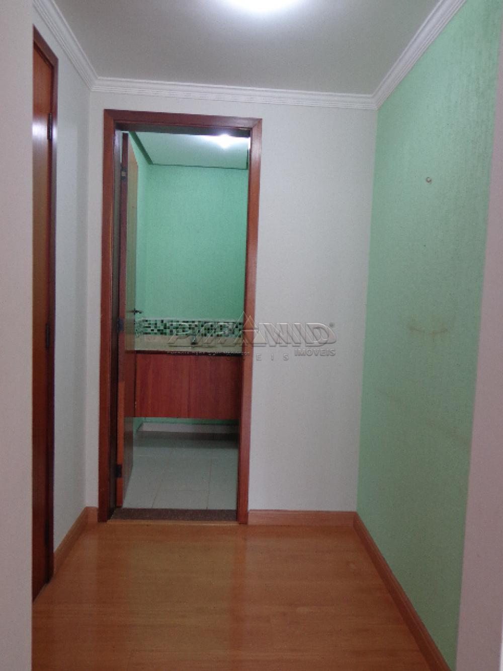 Alugar Apartamento / Padr&atilde;o em Ribeir&atilde;o Preto R$ 1.600,00 - Foto 9