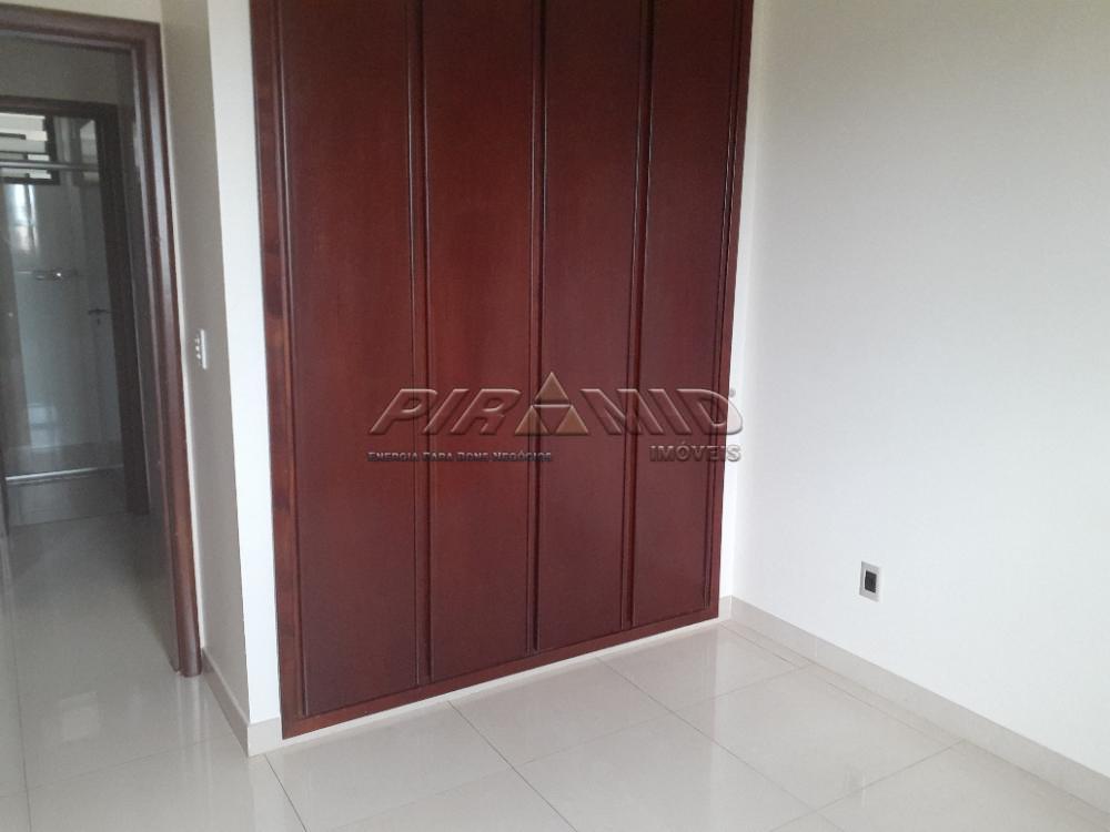Alugar Apartamento / Padr&atilde;o em Ribeir&atilde;o Preto R$ 1.700,00 - Foto 11