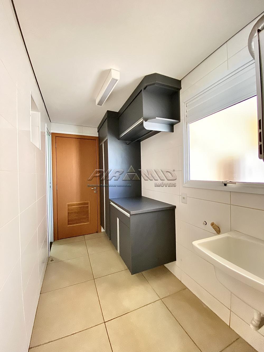 Alugar Apartamento / Padr&atilde;o em Ribeir&atilde;o Preto R$ 4.200,00 - Foto 17