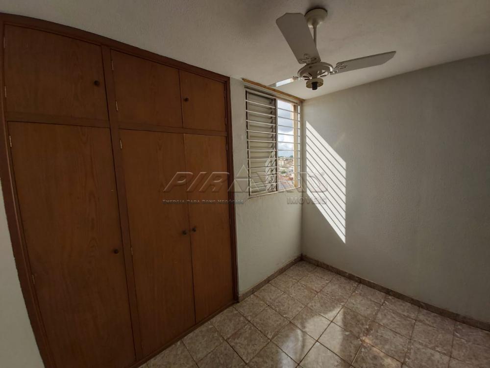 Alugar Apartamento / Padr&atilde;o em Ribeir&atilde;o Preto R$ 700,00 - Foto 12