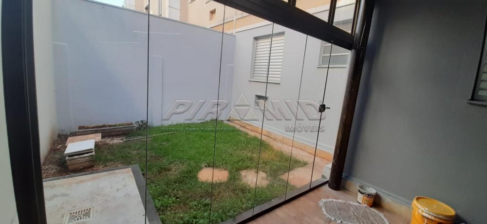 Alugar Apartamento / Padr&atilde;o em Ribeir&atilde;o Preto R$ 1.100,00 - Foto 15