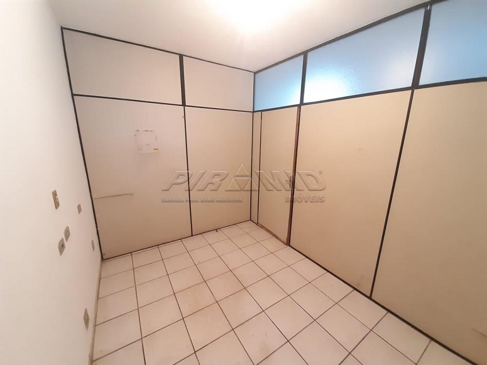 Alugar Comercial / Sal&atilde;o em Ribeir&atilde;o Preto R$ 3.800,00 - Foto 15