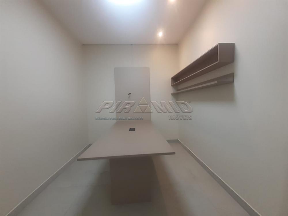 Alugar Comercial / Sala em Ribeir&atilde;o Preto R$ 1.600,00 - Foto 4