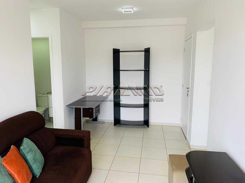 Alugar Apartamento / Padr&atilde;o em Ribeir&atilde;o Preto R$ 1.800,00 - Foto 1