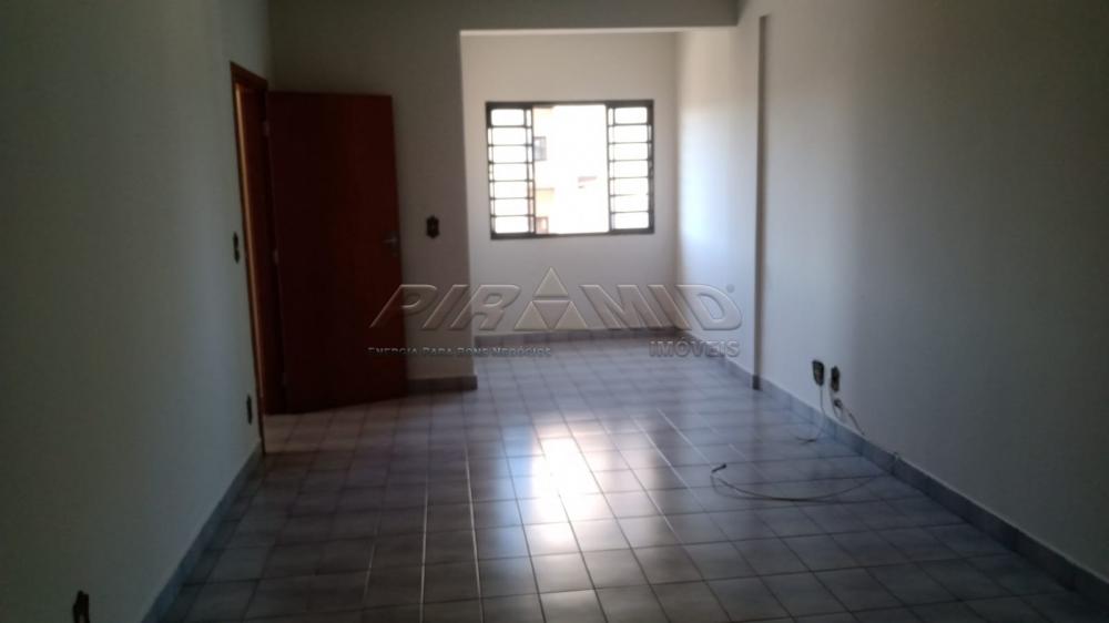 Alugar Apartamento / Padr&atilde;o em Ribeir&atilde;o Preto R$ 990,00 - Foto 2