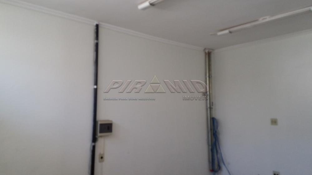 Alugar Comercial / Sala em Ribeir&atilde;o Preto R$ 4.000,00 - Foto 16