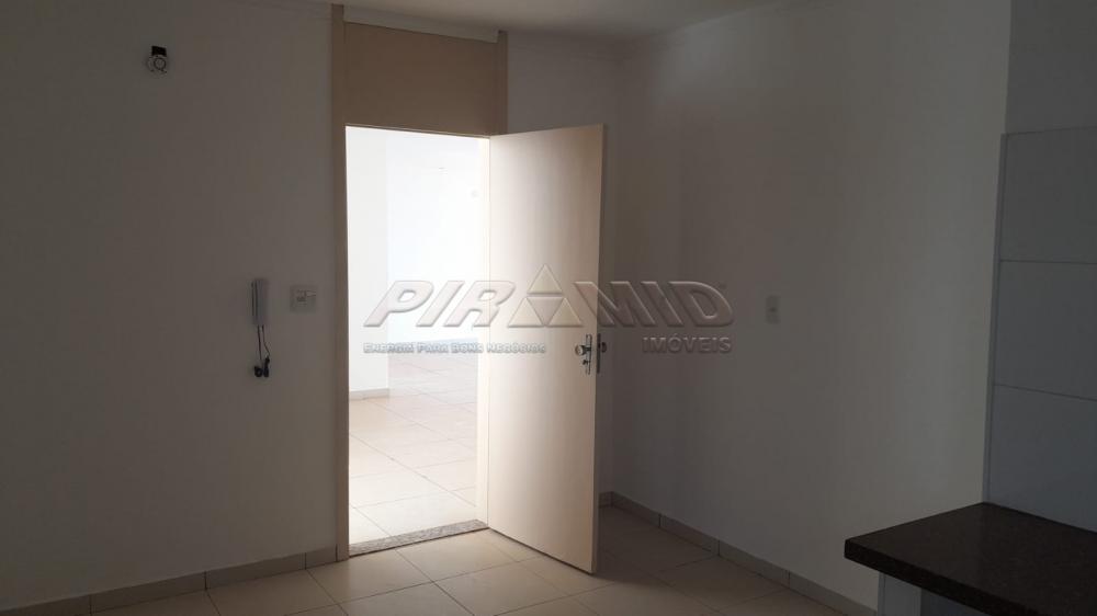Alugar Apartamento / Padr&atilde;o em Ribeir&atilde;o Preto R$ 2.200,00 - Foto 22